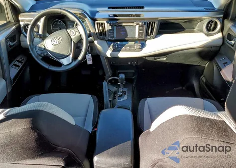 2016 Toyota Rav4 Xle z USA, uszkodzony, nr VIN JTMRFREV4GJ065775